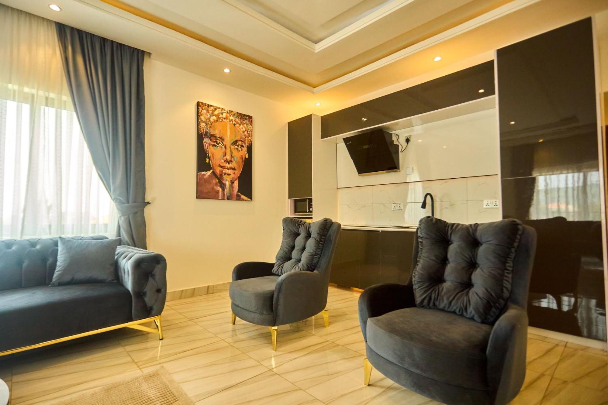 Aiden Homes And Apartments Hotel Koforidua Exterior foto
